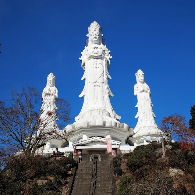 鳥居観音