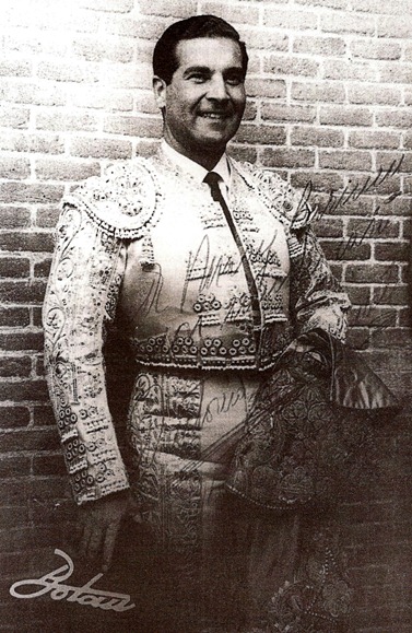 1960-06-16 Antonio Bienvenida Madrid el dia de los 12 toros 001