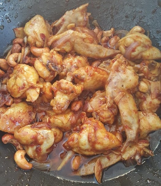 Che' Puan Konot: Resepi Ayam Masak Gajus