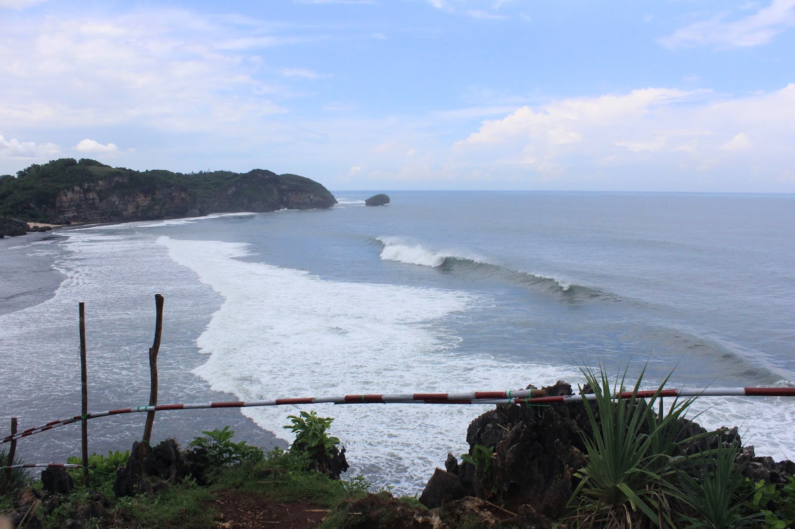 pantai drini gunung kidul