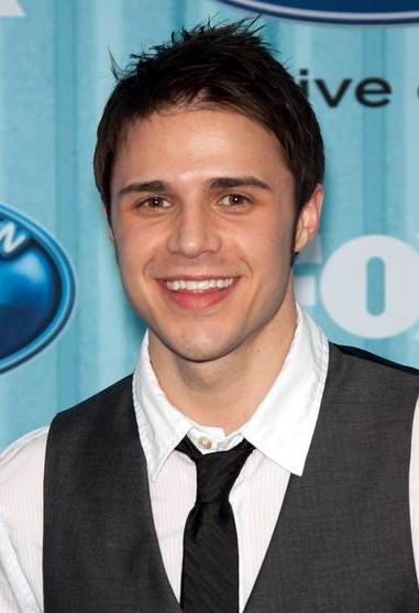 cool guys hairstyle from Kris Allen cool guys hairstyle from Kris Allen