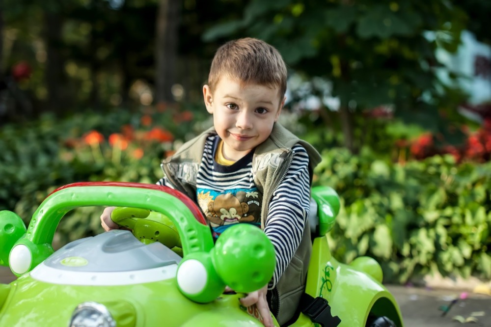 La moto o el carro eléctrico: El juguete que todo chico quiere