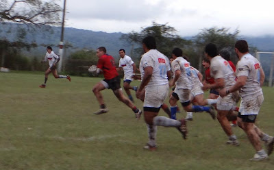 suri gimnasia y tiro salta rugby