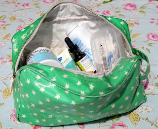 How to pack your washbag