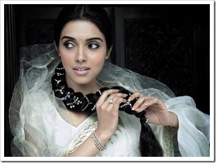 Asin in Beautiful Tanishq Jewellery Advertisement, Enchating Diamonds Asin wearing Tanishq's new collection aria