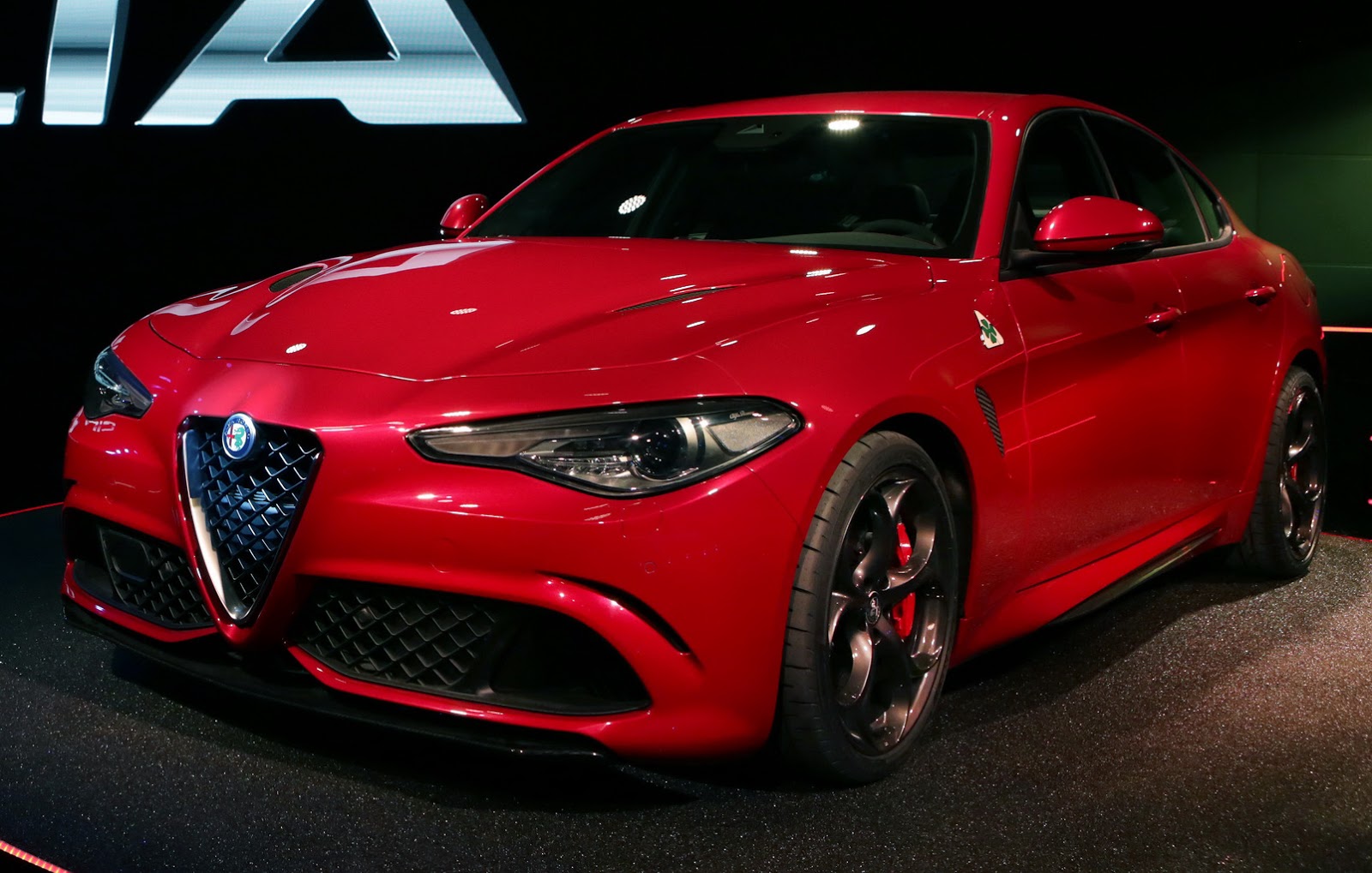 Alfa Romeo Giulia QV With 510PS: Official Details And HighRes Images  carscoops.com