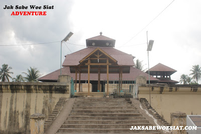 [Foto] Menelusuri Jejak Hindu di Masjid Tuha Indrapuri