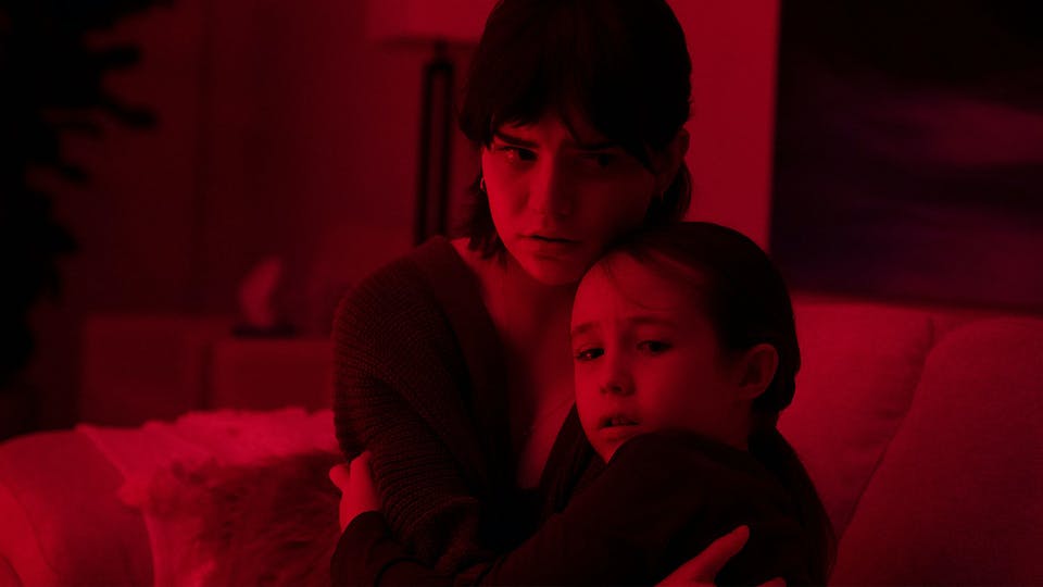 Pieces of Her Premiere Recap: Deadly Secrets Loom in Netflix's Latest  Thriller Adaptation — Plus, Grade It!