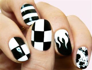 Nail Art Black And White