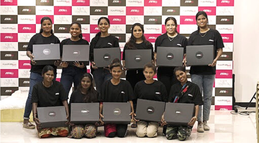 Nykaa PRO Boosts Entrepreneurial Dreams of Young Women Through a Special Make-Up Training Program