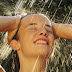 أبرز 8 فوائد تدفعك للاستمتاع بحمام الماء البارد
