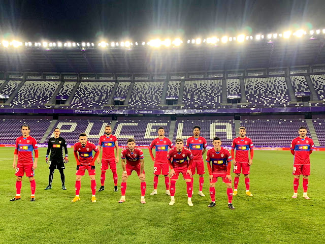 ELCHE C. F. Temporada 2020-21. Edgar Badía, Verdú, Rigoni, Johan Mojica, Josema, Barragán. Pere MIlla, Josan, Lucas Boyé, Raúl Guti, Jony Álamo. REAL VALLADOLID C. F. 2 ELCHE C. F. 2. 19/01/2021. Campeonato de Liga de 1ª División, jornada 19. Valladolid, estadio José Zorrilla.