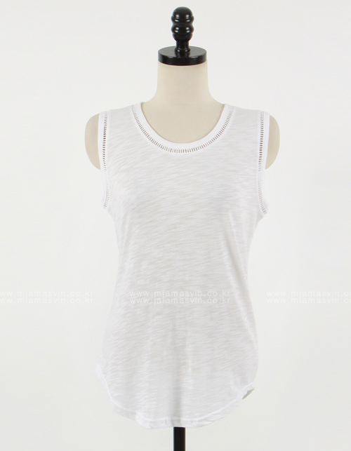 Trimmed Casual Sleeveless Tee