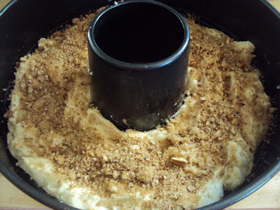 Sour Cream Bundt Coffee Cake 