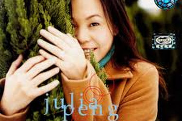 相见恨晚 – 彭佳惠 Trách ta gặp nhau quá muộn màng 