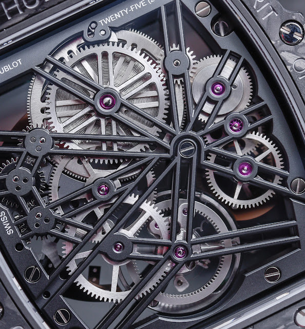 Tourbillon Hublot Spirit of Big Bang bleu carbone