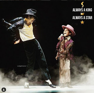
Moonwalk
