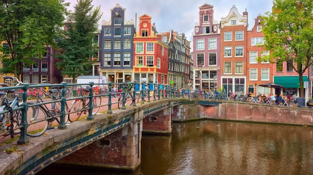 How To Travel To Amsterdam On A Budget? The best guide