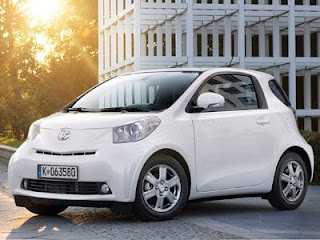 Toyota iQ