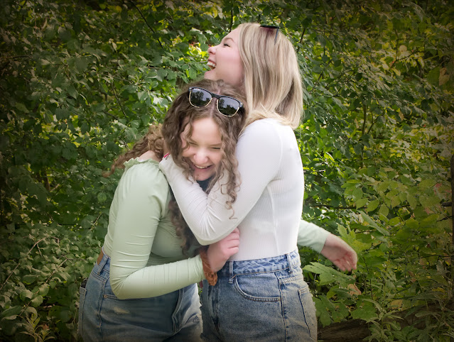 Sisters photoshoot with Adora Boivin and Shiloh Boivin shot by Holly Cawfield Photography