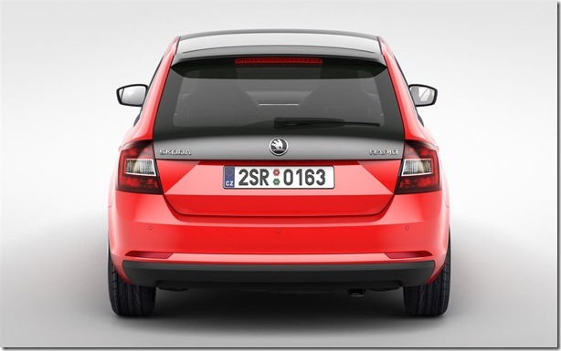 skoda-rapid-spaceback-03
