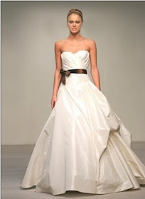 WEDDING DRESS/DRESSES
