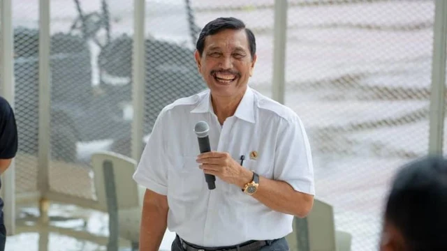 Pantau Harga Swab Mandiri, Luhut: Jangan Nyawa Orang Kita Bikin Uang!