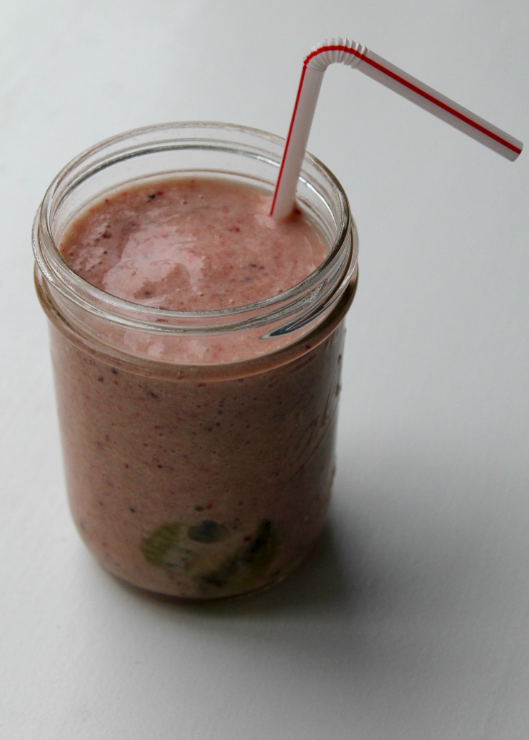 Vegan Strawberry Kiwi Smoothie