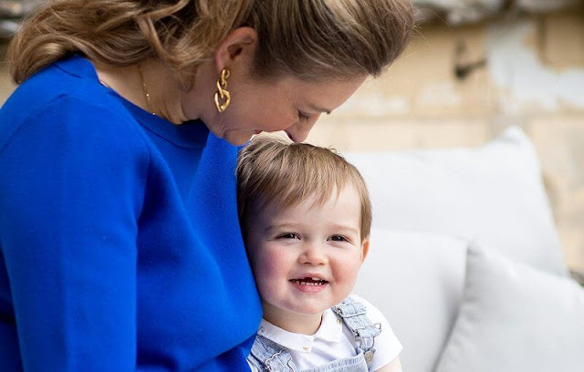 Hereditary Grand Duchess Stephanie. Royal blue silk t-shirt button-shoulder 3/4 sleeve tunic. Grand Duke Guillaume