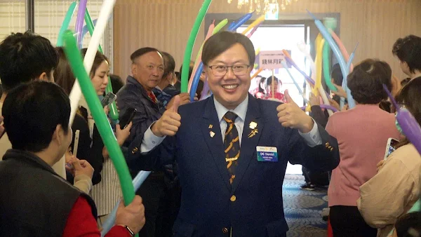 ▲獲選一一三年全國好人好事代表的長欣生技股份有限公司董事長楊曜聰，希望透過自己一些行動，在政府資源無法全面覆蓋的地方發揮一份小小的力量，進一步織密社會安全網，讓社會更加祥和。（記者林明佑攝）