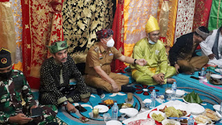 RITUAL ADAT TOLAK BALA BAKAUA - IKSB SANGGAU