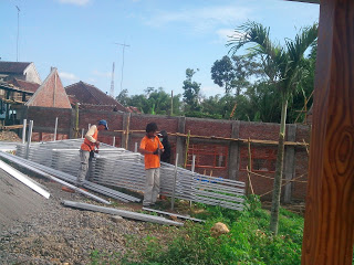 Proyek Rangka Atap  Baja Ringan di SMK Muhammadiyah 6 