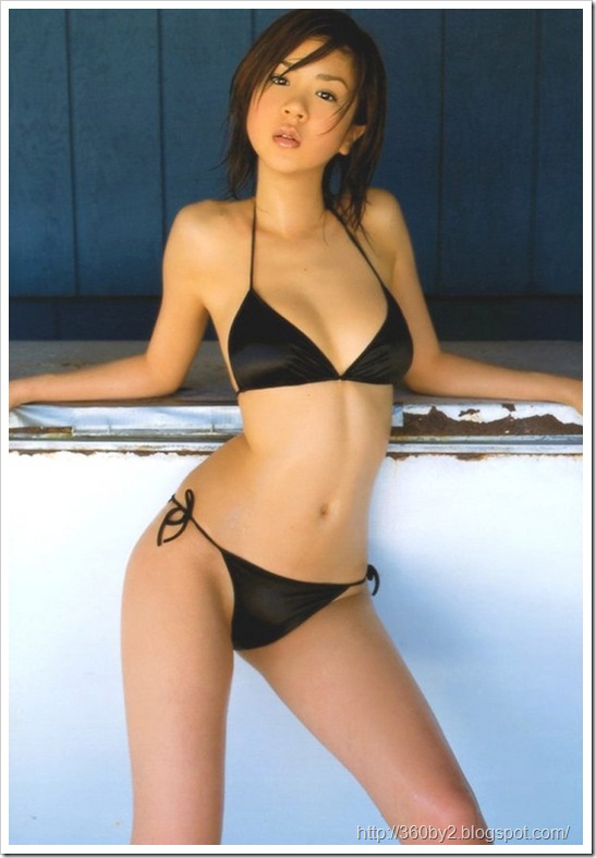 Aki Hoshino | PHOTO GALLERY