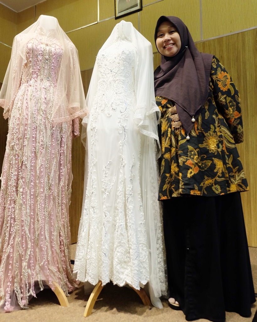 Laksmi Wedding Sewa Busana Pengantin Muslimah Bertema 