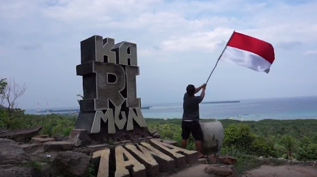 tugu tulisan karimunjawa