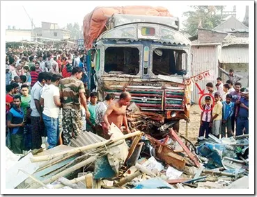 father of Toton Runover by truck in story of Pujor Jama