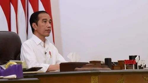 Jokowi Teken PP 56: Nyanyi Lagu Ciptaan Orang di Kafe, Bus hingga Kereta Api Bayar Royalti