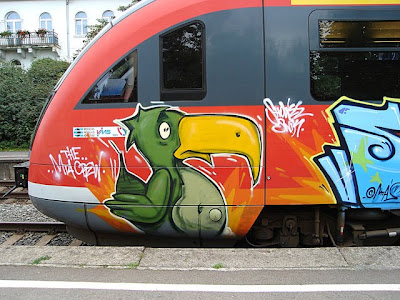 graffiti animals, graffiti bird, subway graffiti