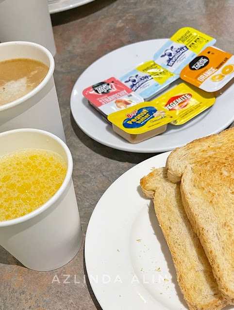 DAILY BREAKFAST DI COMFORT INN AND SUITE GOODEARTH PERTH AUSTRALIA