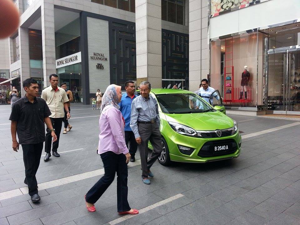 Taipingmali : Proton Iriz mempersonakan