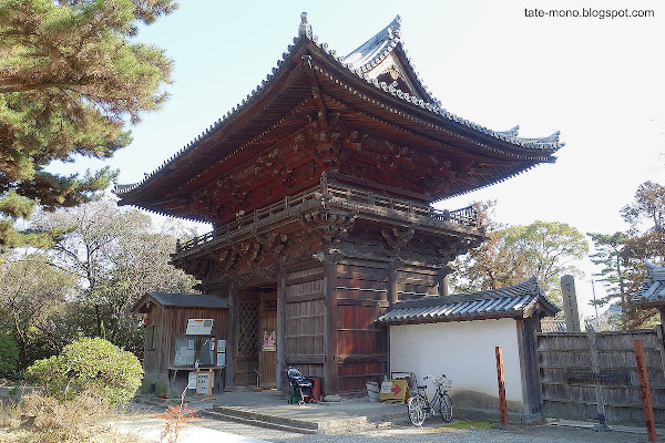 Kakurin-ji Niō-mon 鶴林寺仁王門