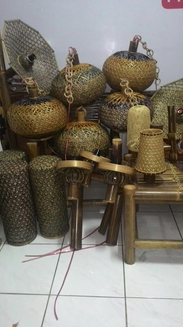 Produk kerajinan Tangerang Kap Lampu Bambu