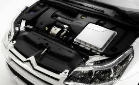 Engine of 2012 Citroen ds5.