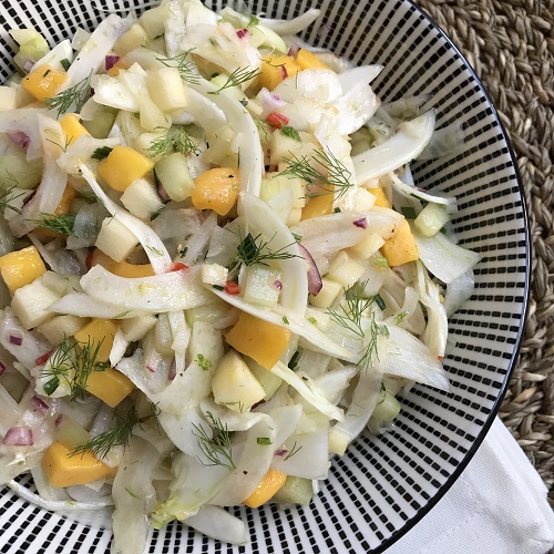 süß-saurer Fenchelsalat