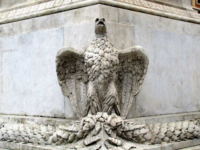 Stone eagle, Cavour monument, Livorno