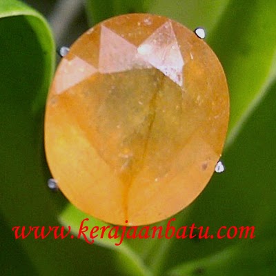 YELLOW SAPPHIRE CORUNDUM BERMEMO KODE P 919