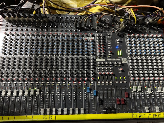 Allen & Heath Zed 428 -  Audio Mixer