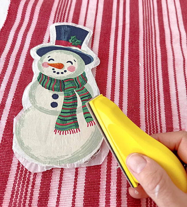 small sander on edges of snowman