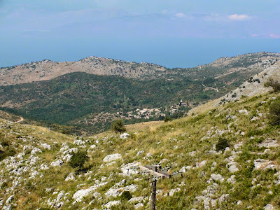 On the slopes of Mount Pantocrator. Corfu. Greece. На склонах горы Пантократор. Корфу. Греция.