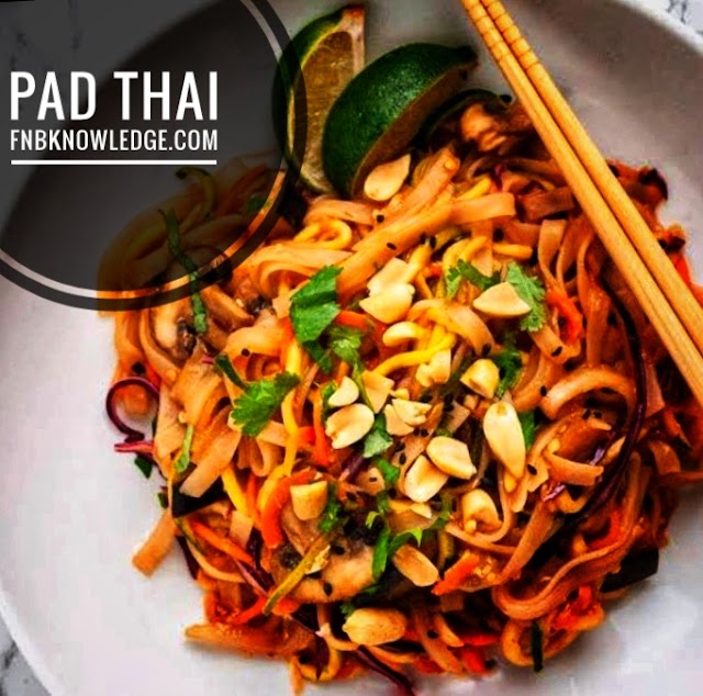 Pad Thai noodles Cooking